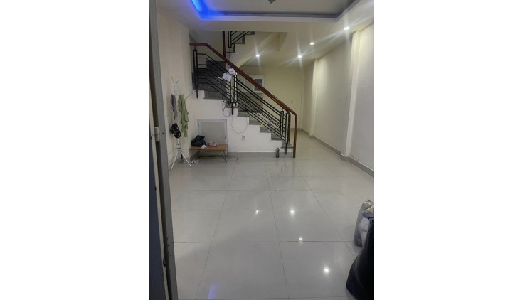 Bán nhà Bùi Minh Trực, 40m2, 4 tầng, 3PN, SHR, 3,7 tỷ TL chính chủ 0906993584